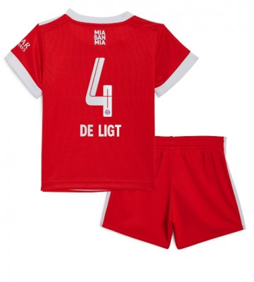 Bayern Munich Matthijs de Ligt #4 Hjemmedraktsett Barn 2022-23 Kortermet (+ Korte bukser)